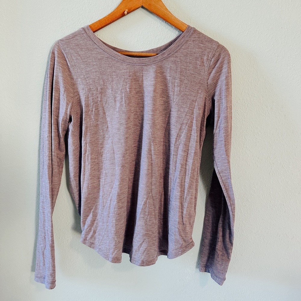 Lululemon top